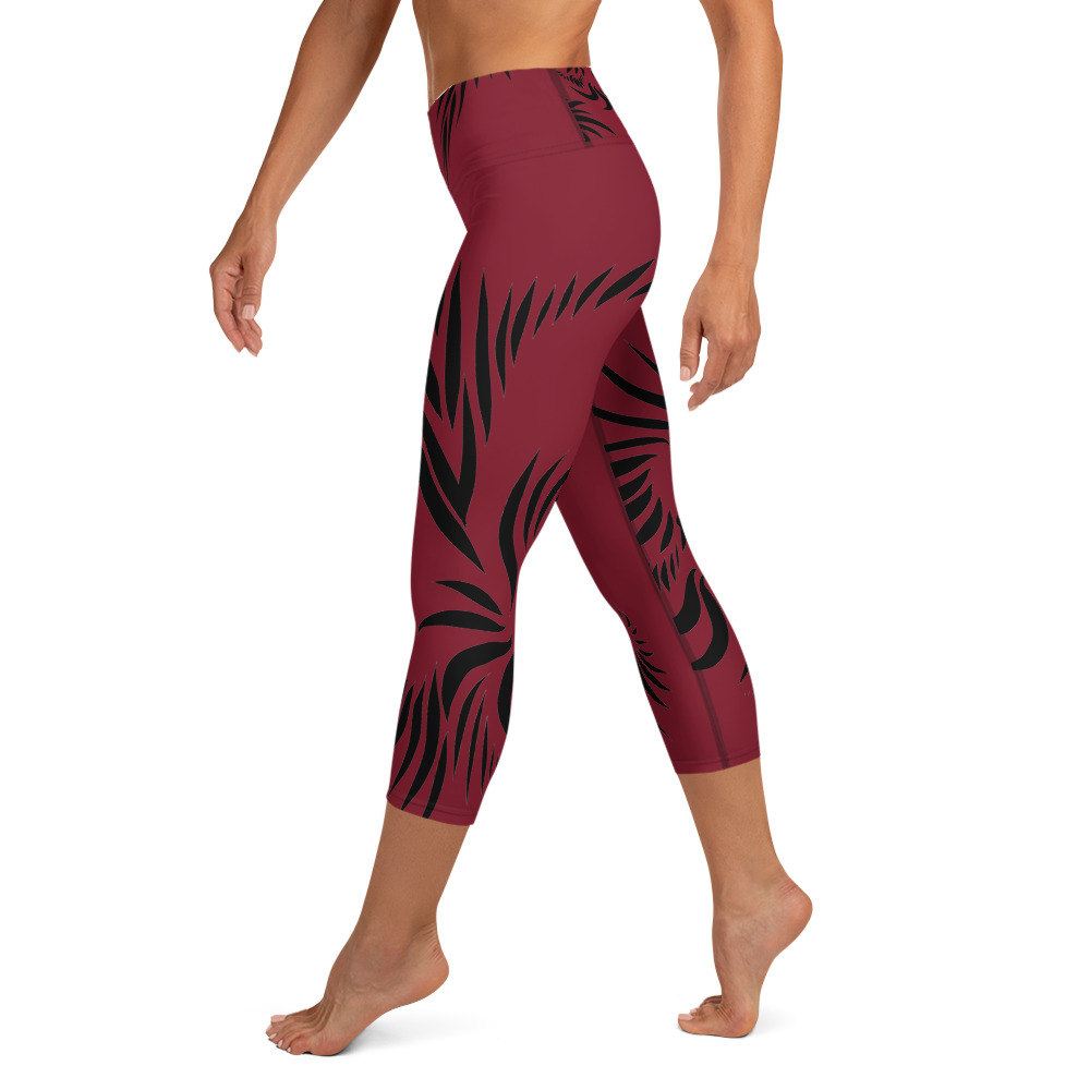 Yoga Capri Legging Power UP zijkant : side L2 : warm rood zwart : warm red black